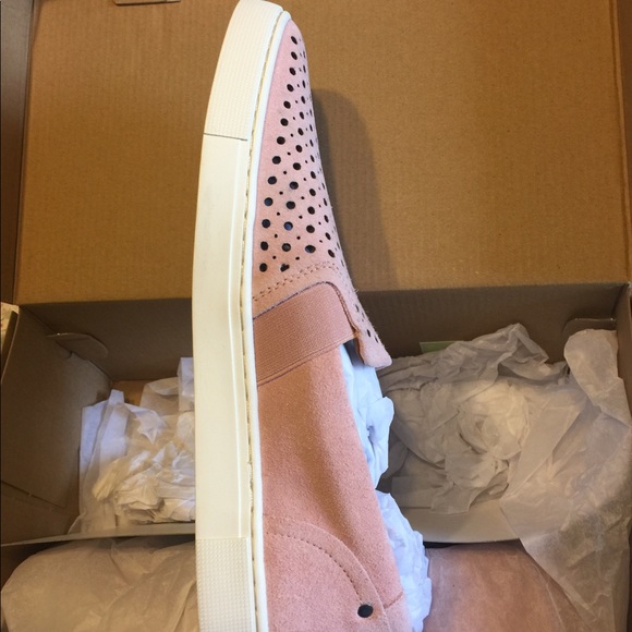 Frye & Co “Peggy” Slip On in Blush. - Picture 4 of 8